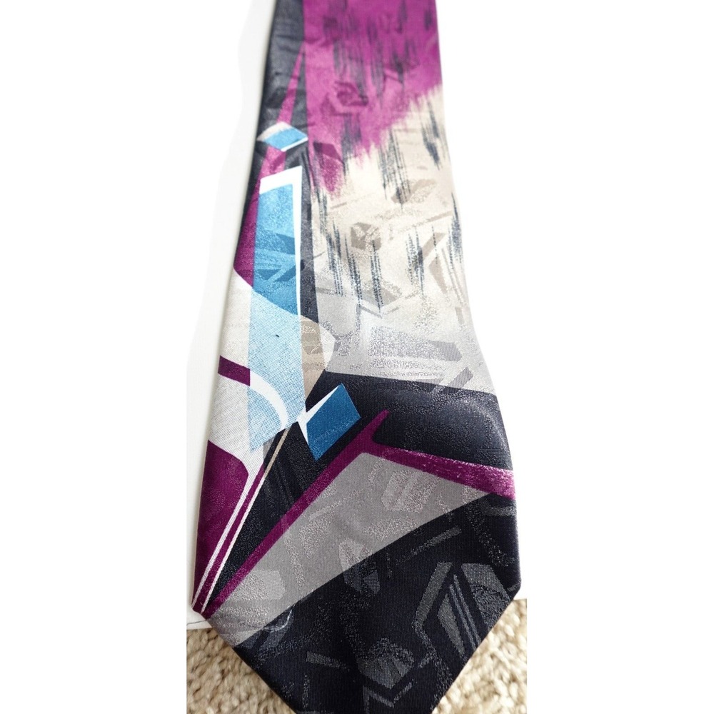 Vintage Pierre Cardin Tie USA 100% Polyester‎ Navy Necktie Classic